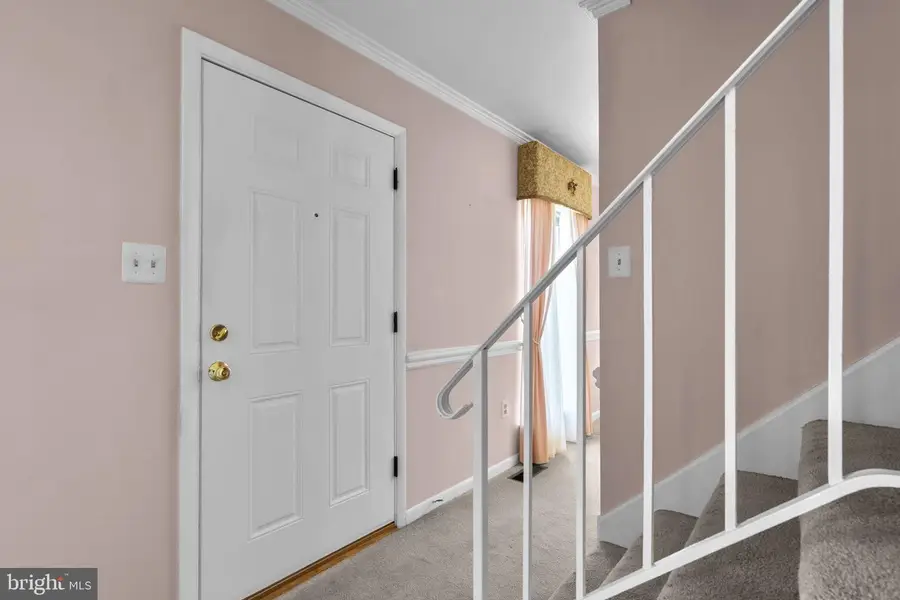 14264 Lindendale Rd, Woodbridge, VA 22193 - #3