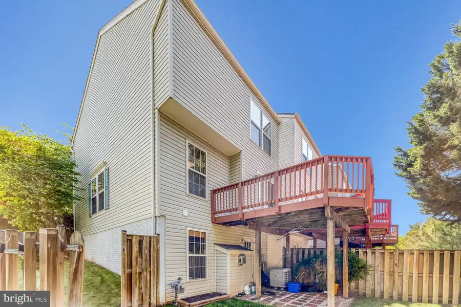 7030 Rogue Forest Ln, Gainesville, VA 20155 - #3
