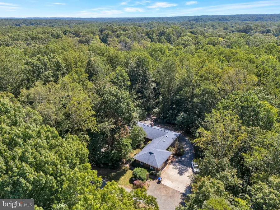 11079 Newood Dr, Manassas, VA 20111 - #2