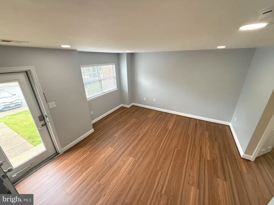 14870 Emberdale Dr, Woodbridge, VA 22193 - #3
