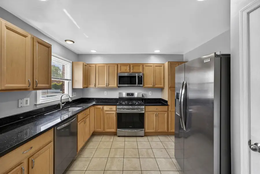8636 Newton Pl, Manassas, VA 20111 - #3