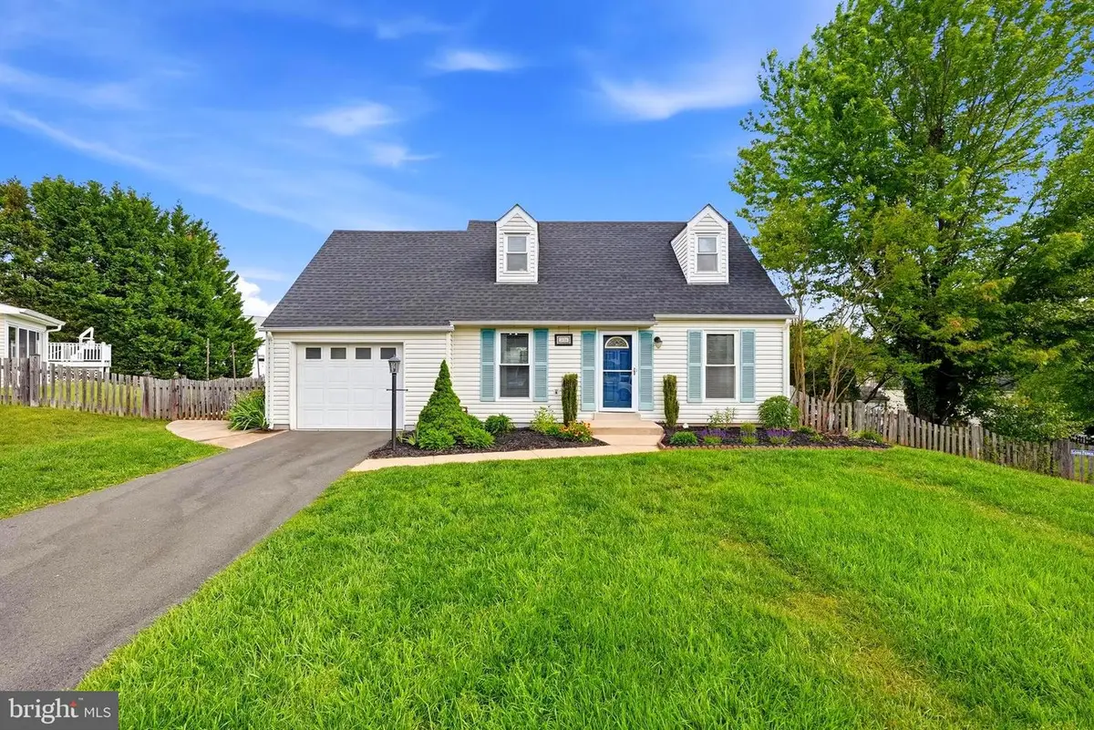 5626 Reardon Ln, Woodbridge, VA 22193 - #1