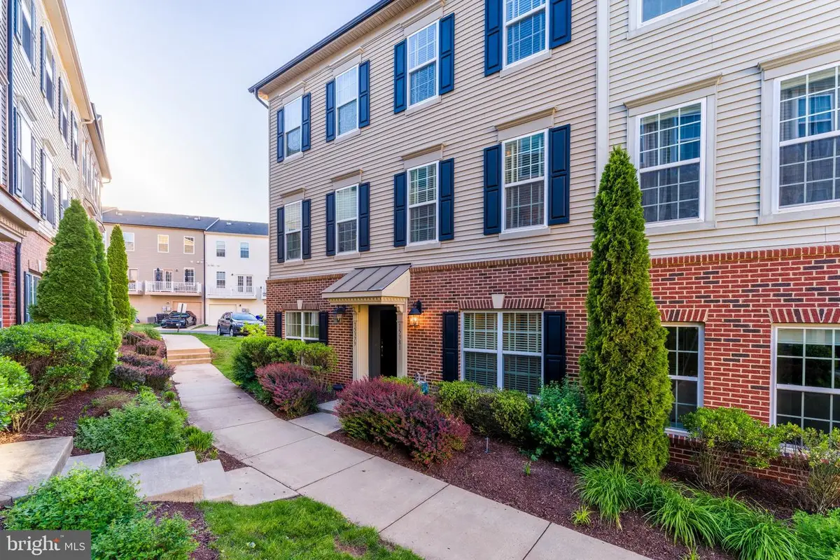 15381 Rosemont Manor Dr, Haymarket, VA 20169 - #1