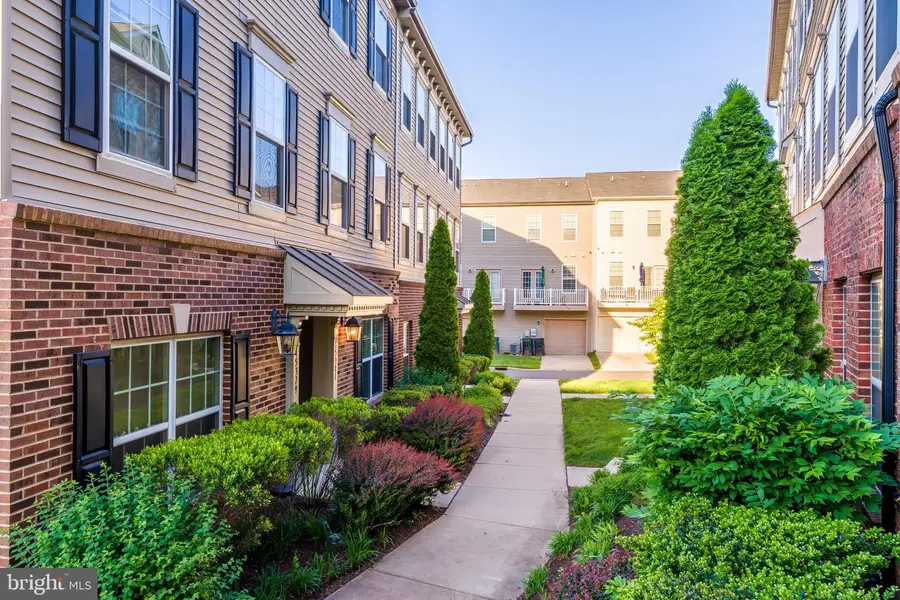 15381 Rosemont Manor Dr, Haymarket, VA 20169 - #2