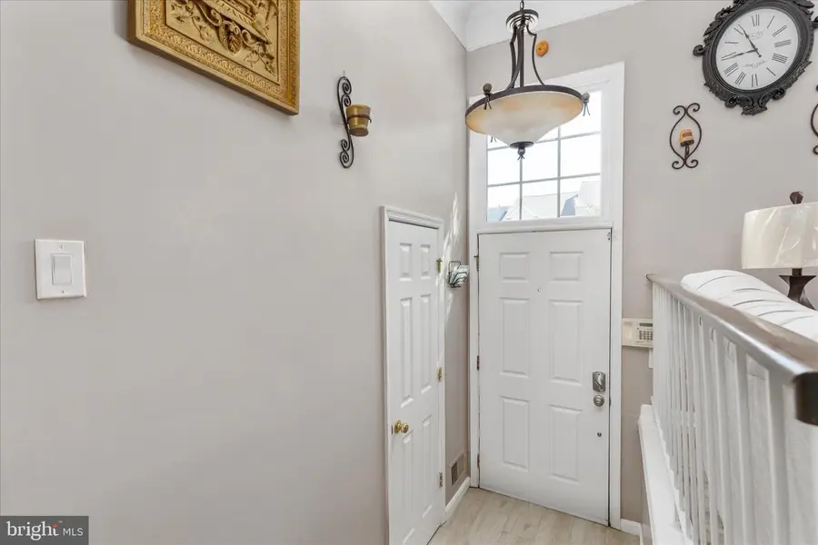16812 Miranda Ln, Woodbridge, VA 22191 - #3