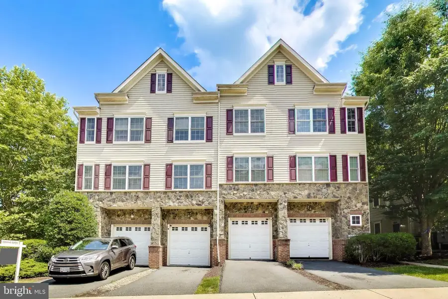 16815 Nuttal Oak Pl, Woodbridge, VA 22191 - #2