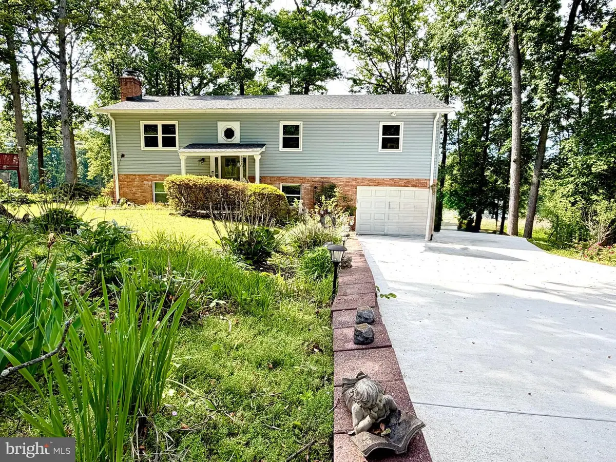2712 Omisol Rd, Woodbridge, VA 22192 - #1
