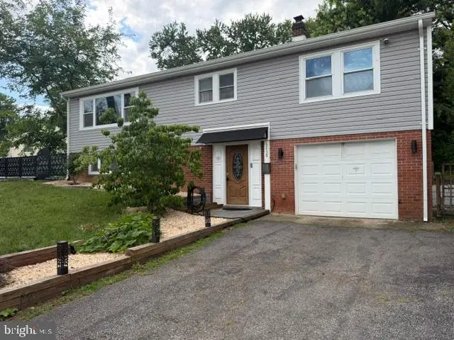 13438 Greenacre Dr, Woodbridge, VA 22191 - #1