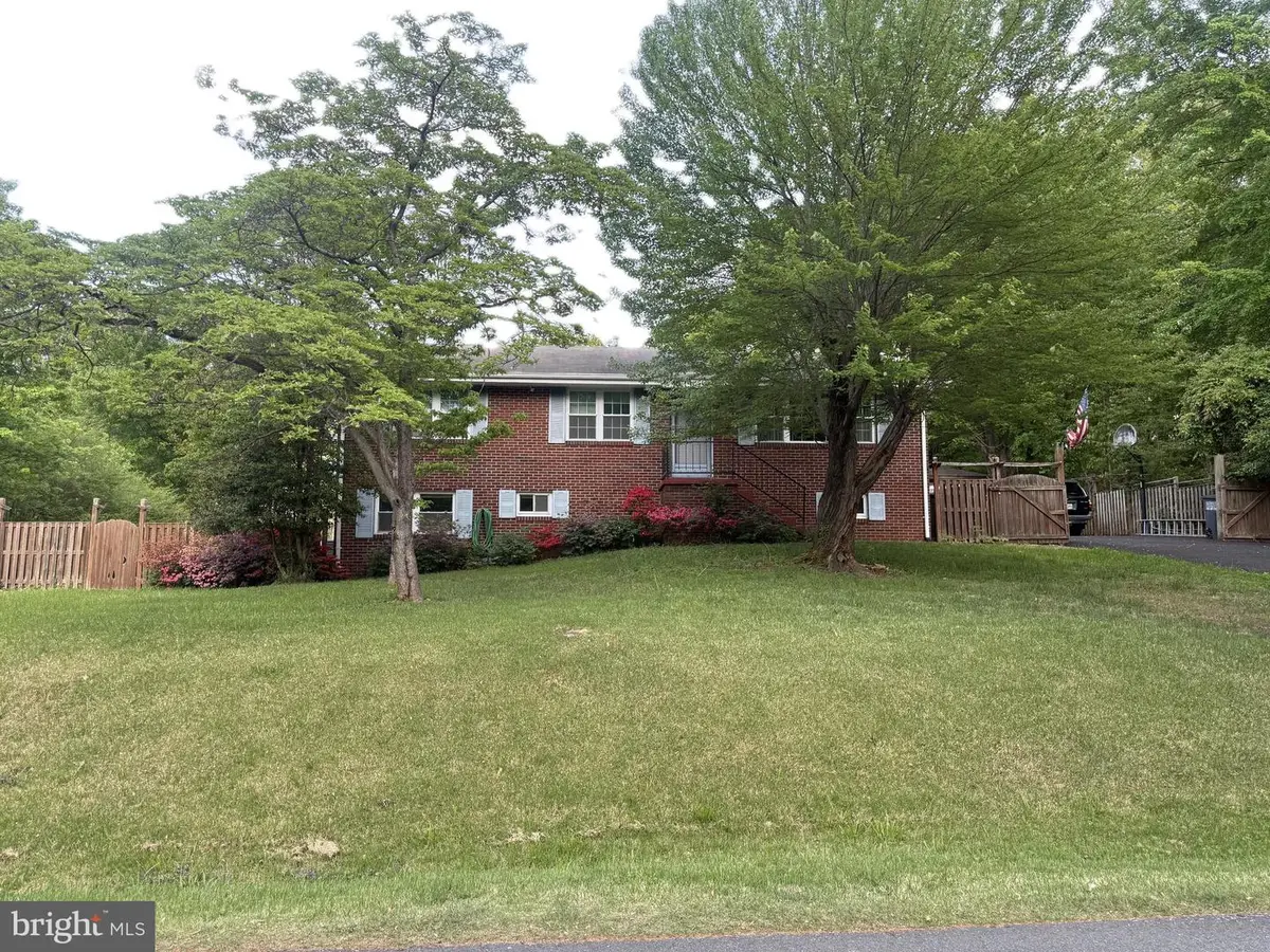 7817 Howard St, Manassas, VA 20111 - #1