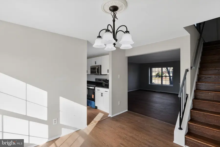 1973 Partree Ct, Woodbridge, VA 22191 - #3