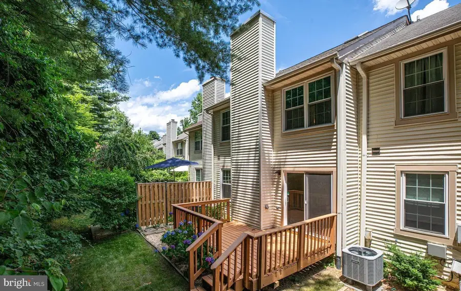 15646 Montview Dr, Dumfries, VA 22025 - #2