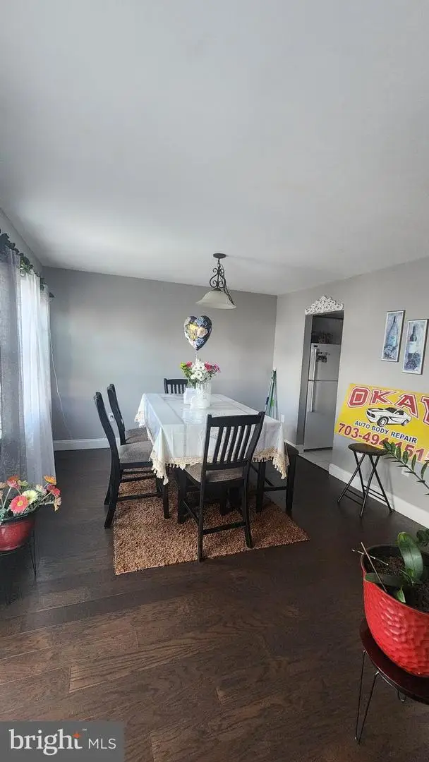 16607 Sutton Pl, Woodbridge, VA 22191 - #3