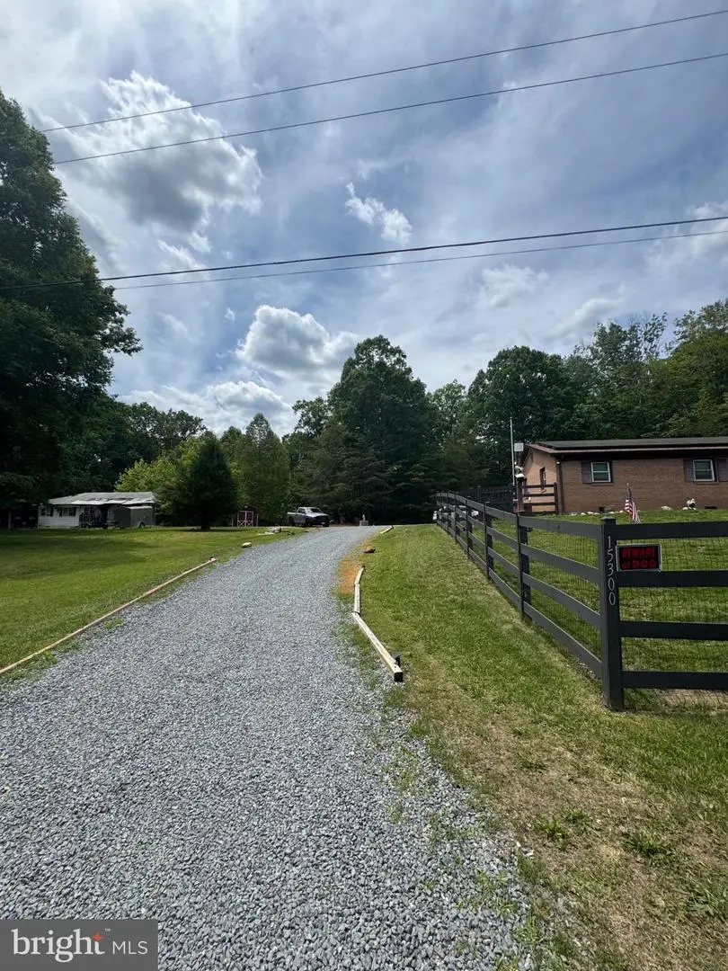 15300 Nottingham Dr, Manassas, VA 20112 - #2