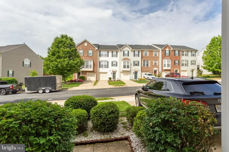 15823 Bobolink Dr, Woodbridge, VA 22191 - #2