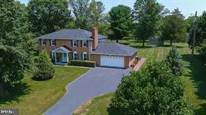 2611 Alvey Dr, Haymarket, VA 20169 - #1