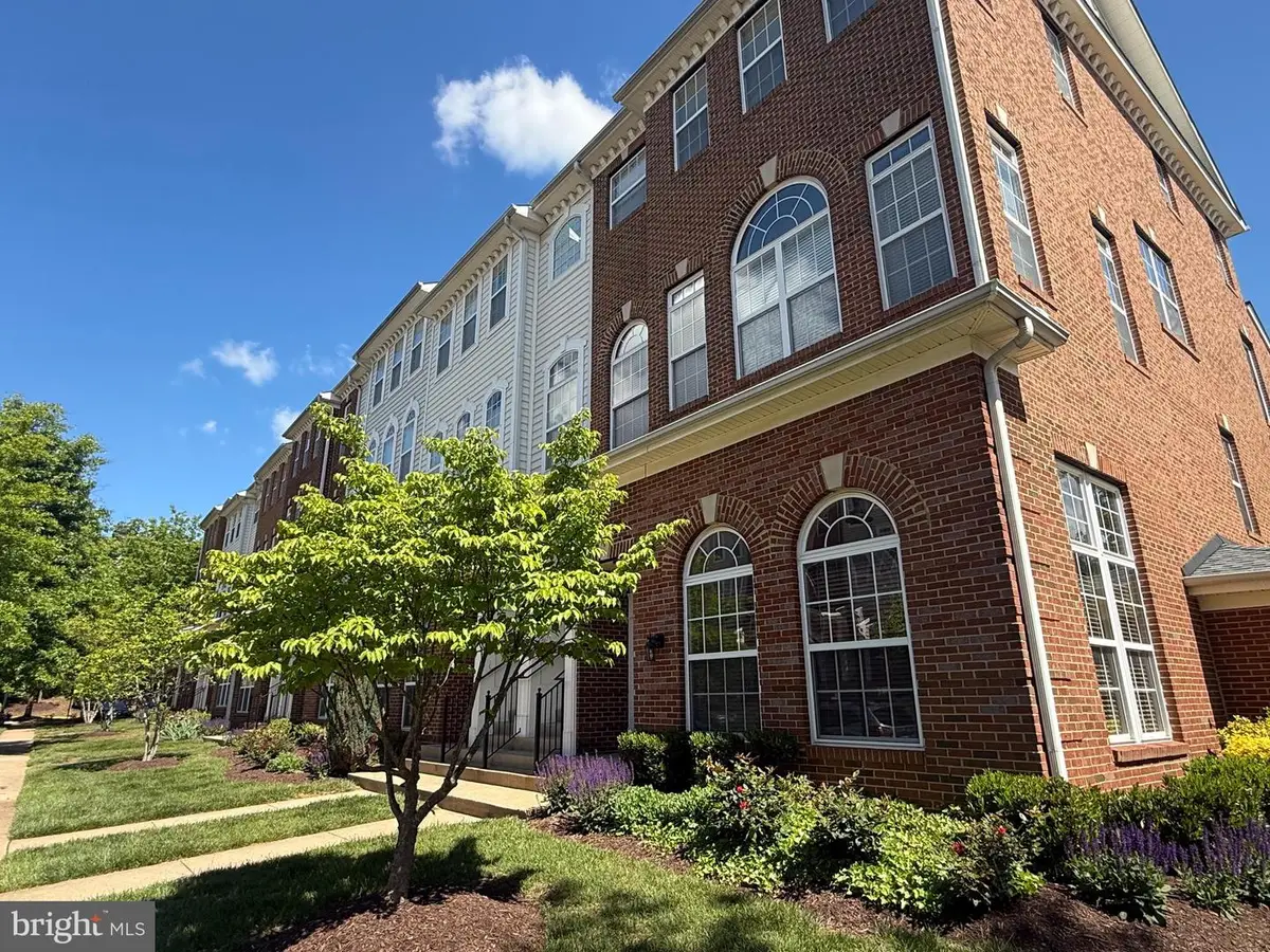 6275 Woodruff Springs Way, Haymarket, VA 20169 - #1