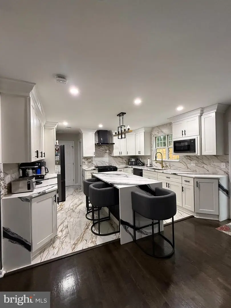 4925 Frishman Ct, Woodbridge, VA 22193 - #2