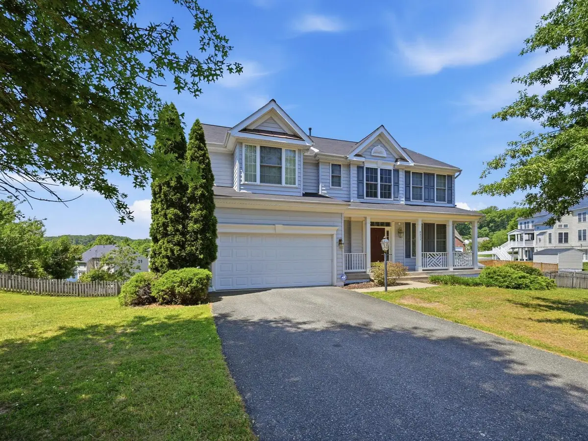 3311 Mccorkle Ct, Triangle, VA 22172 - #1