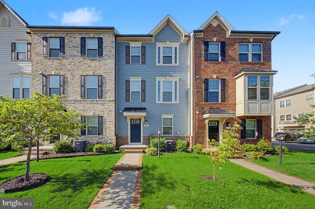 18109 Red Cedar Rd, Dumfries, VA 22026 - #1