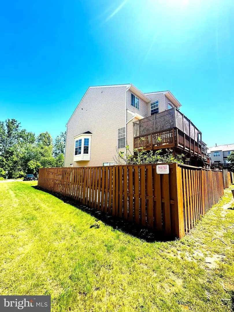 6725 Emmanuel Ct, Gainesville, VA 20155 - #2