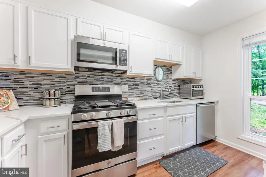12146 Cardamom Dr #12146, Woodbridge, VA 22192 - #3