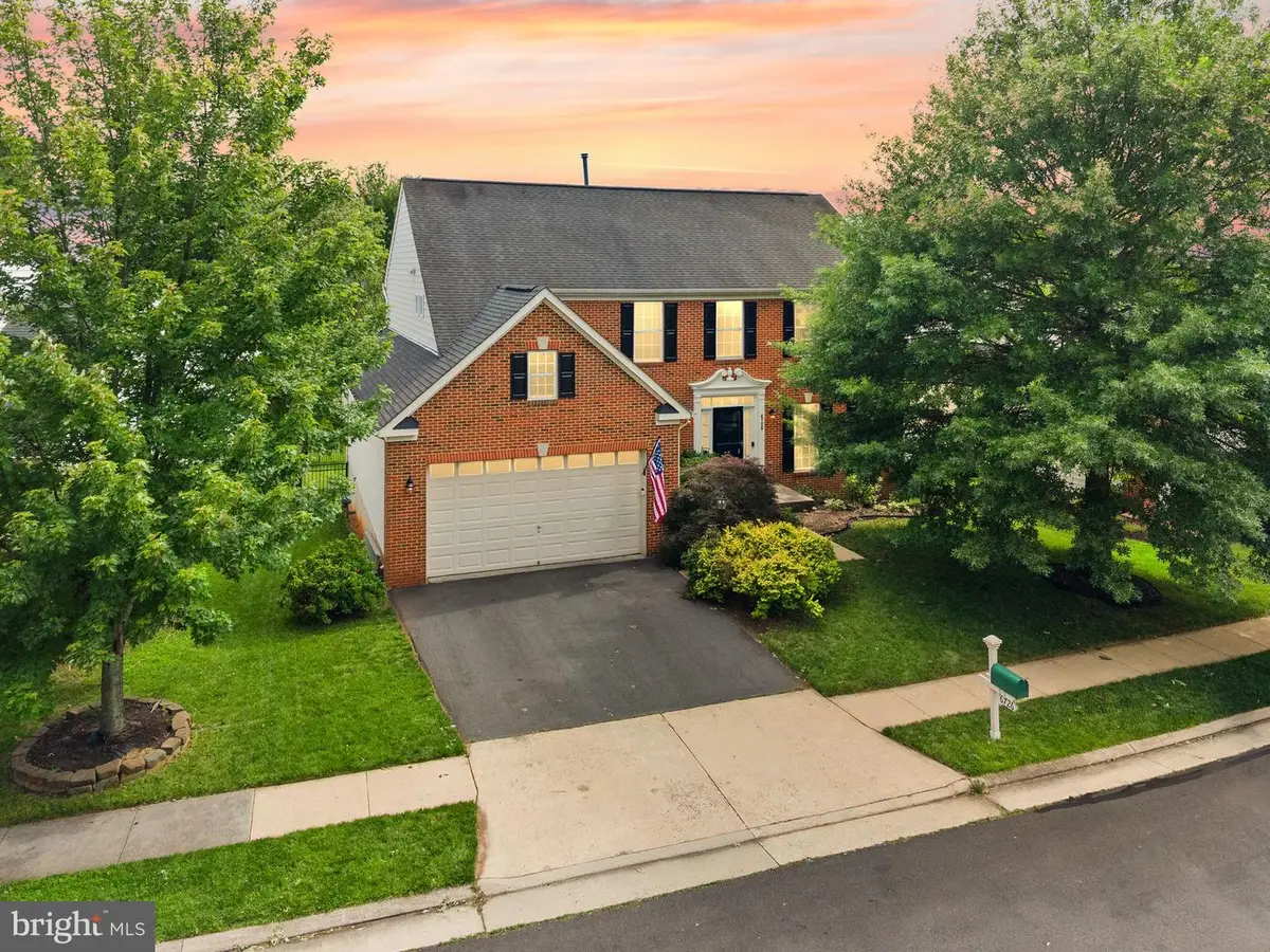 6726 Edgartown Way, Gainesville, VA 20155 - #1