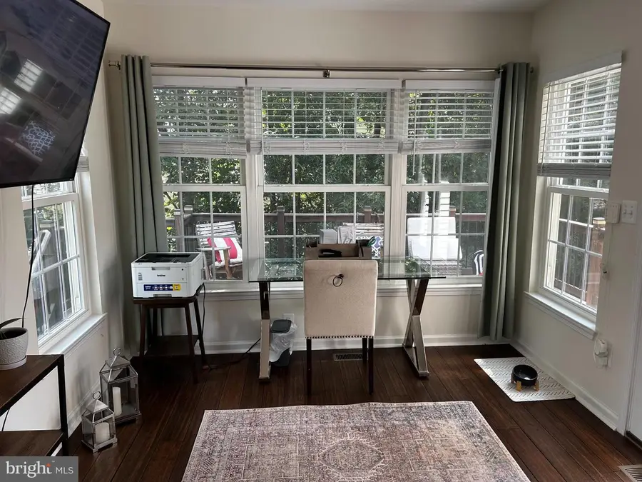 12918 Hyannis Ln, Woodbridge, VA 22193 - #2