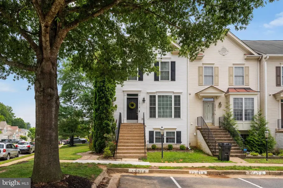 12918 Hyannis Ln, Woodbridge, VA 22193 - #3