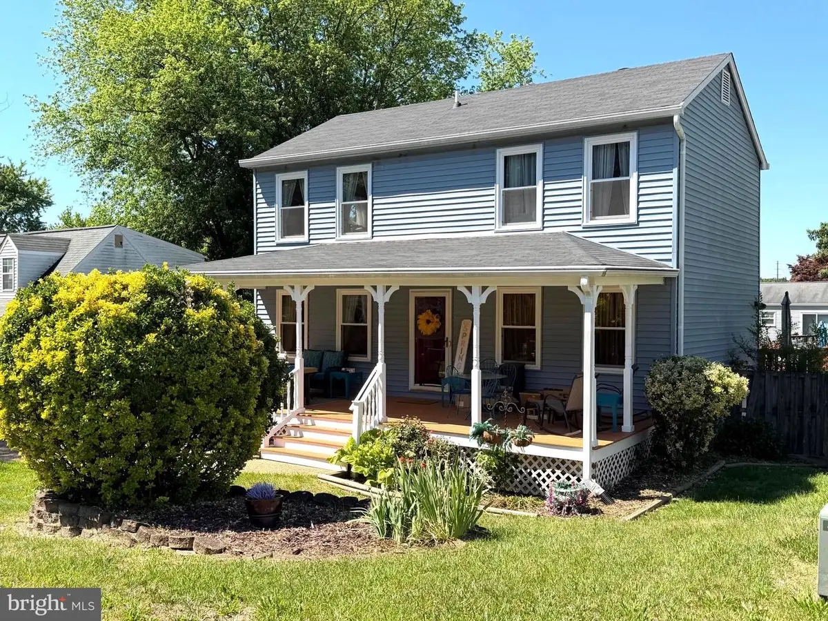 5665 Roundtree Dr, Woodbridge, VA 22193 - #1