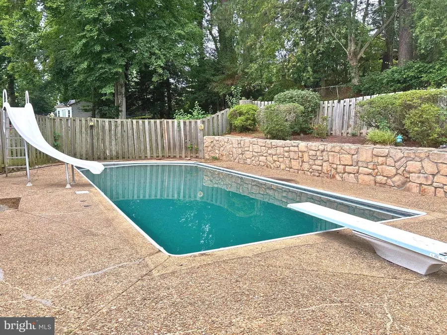 13820 Gilbert Rd, Woodbridge, VA 22193 - #2