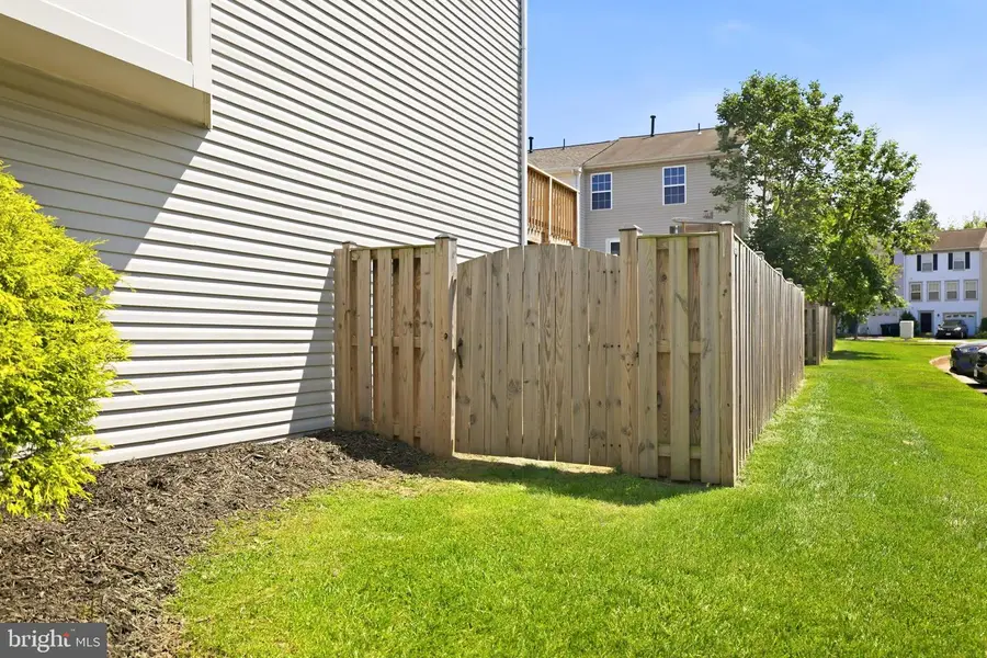 7011 Village Stream Pl, Gainesville, VA 20155 - #3