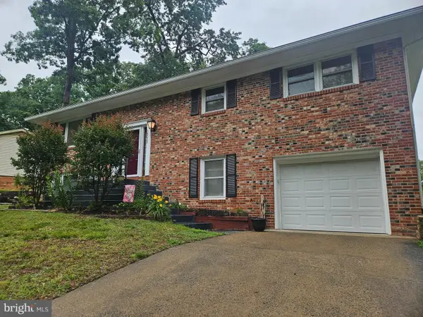 16011 Prestwick Ct, DUMFRIES, VA 22025