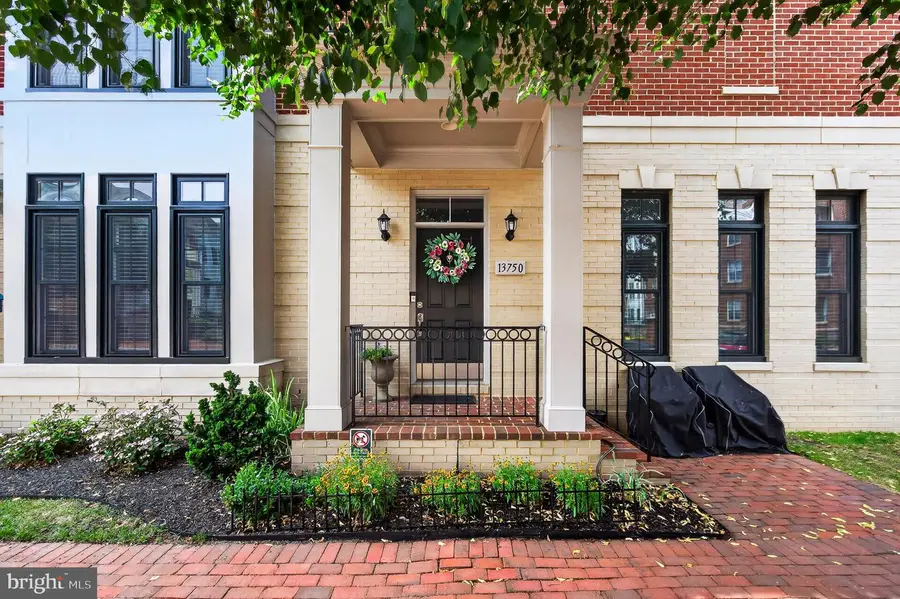 13750 Tides St, Woodbridge, VA 22191 - #2