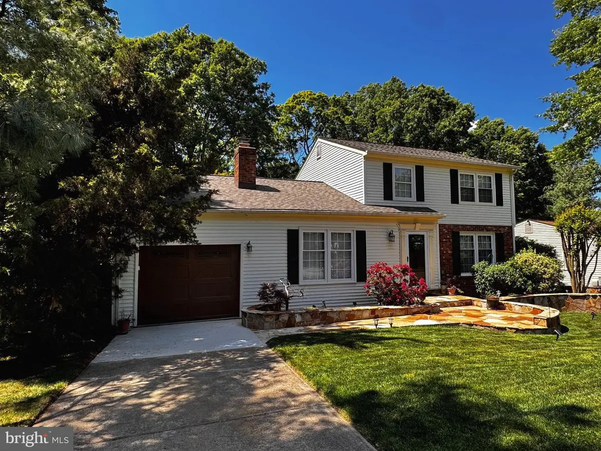 12036 Willowood Dr, Woodbridge, VA 22192 - #1