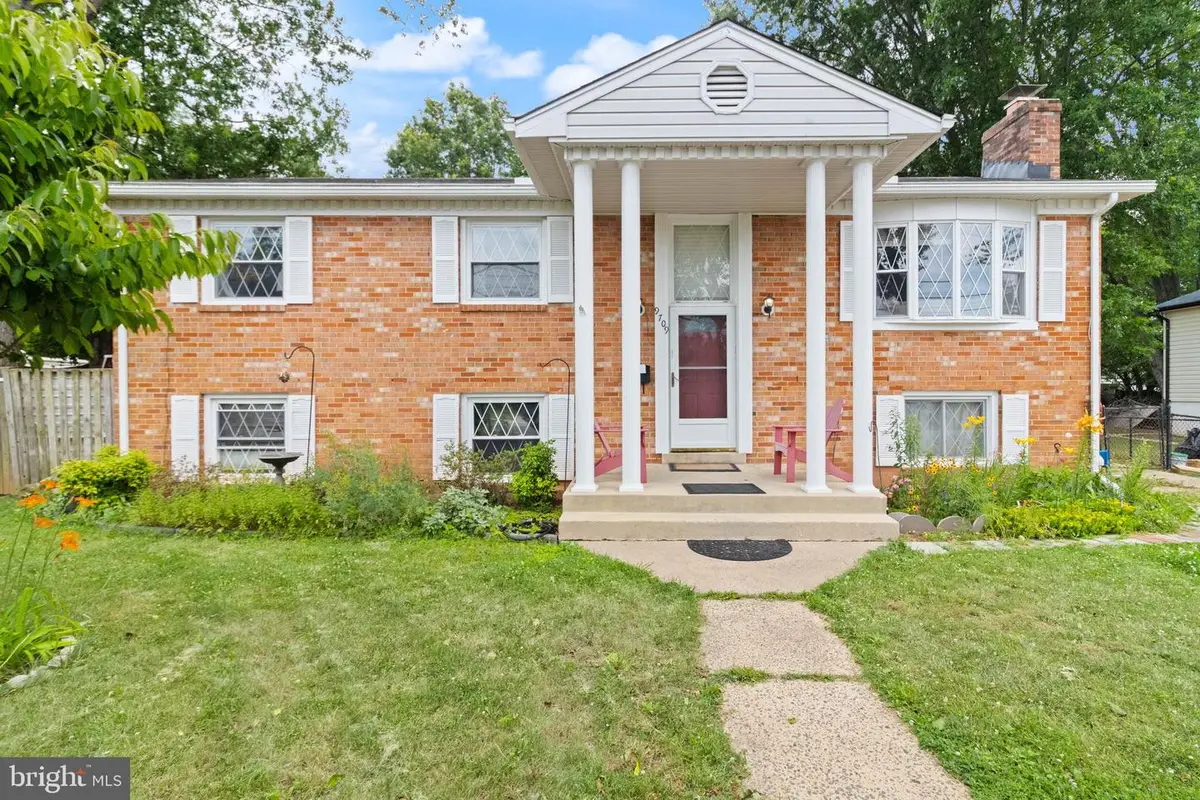 9709 Loudoun Ave, Manassas, VA 20109 - #1
