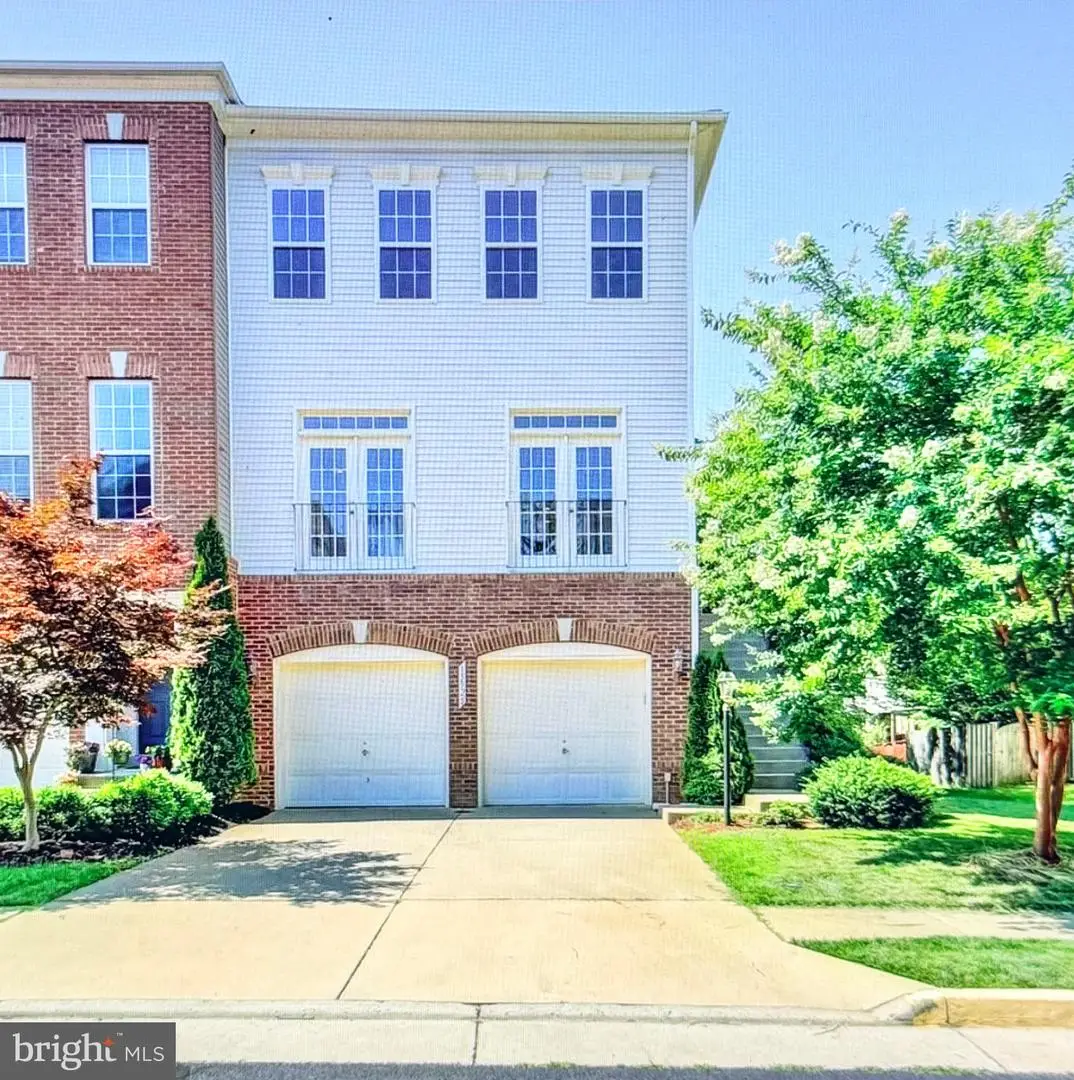 15925 Greymill Manor Dr, Haymarket, VA 20169 - #1