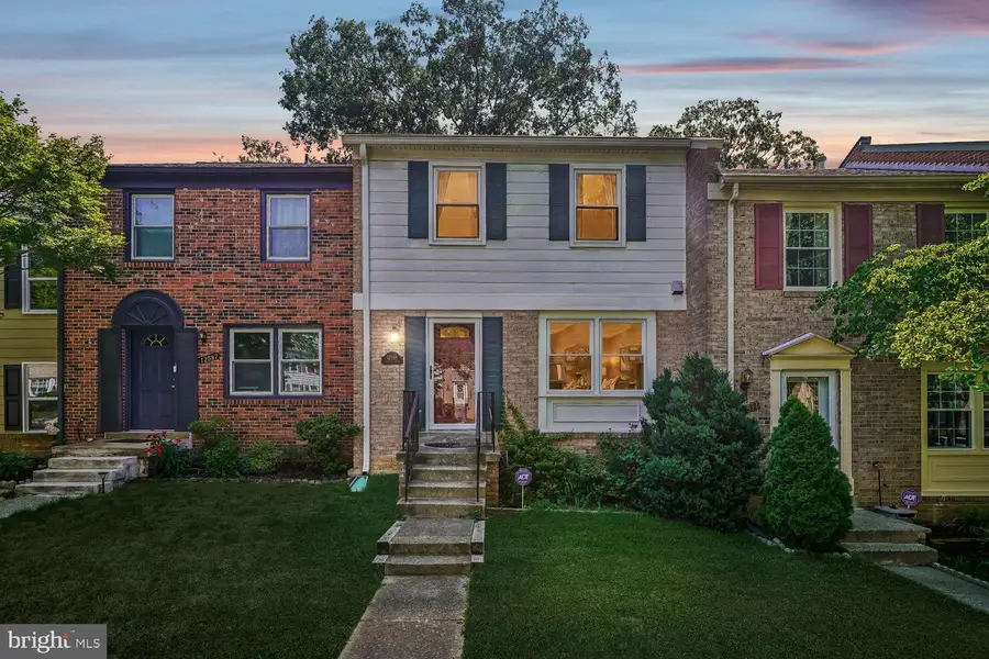 12589 Plymouth Ct, Woodbridge, VA 22192 - #2