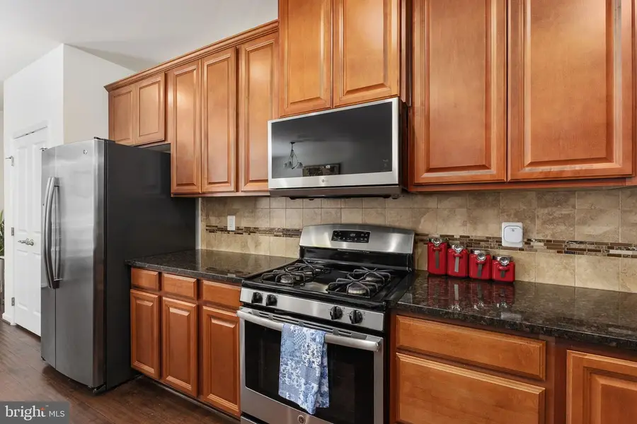 7030 Darbey Knoll Dr, Gainesville, VA 20155 - #3