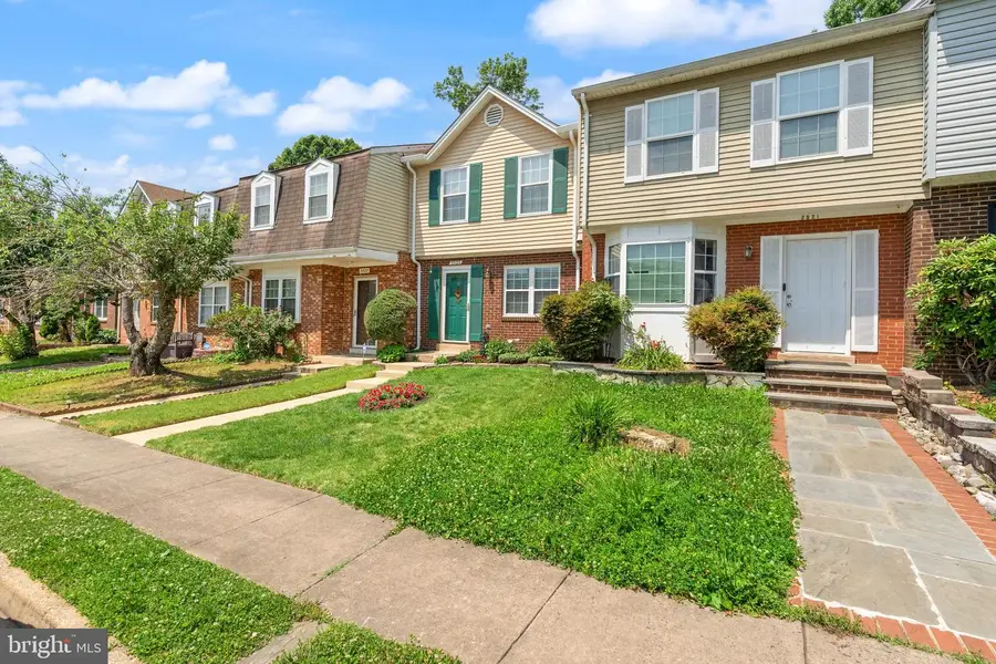 3523 Castle Hill Dr, Woodbridge, VA 22193 - #2
