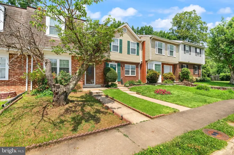 3523 Castle Hill Dr, Woodbridge, VA 22193 - #3