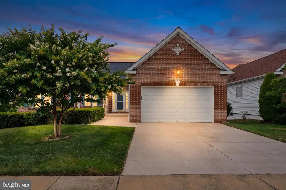 17633 Four Seasons Dr, Dumfries, VA 22025 - #1