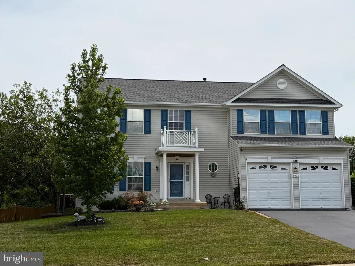 8905 Edmonston Dr, Bristow, VA 20136 - #1