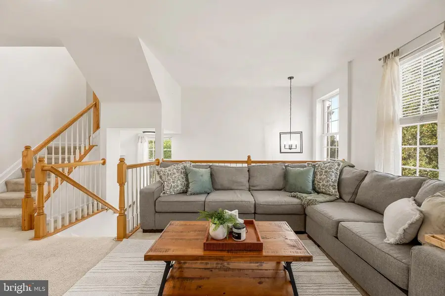 9045 Brewer Creek Pl, Manassas, VA 20109 - #3