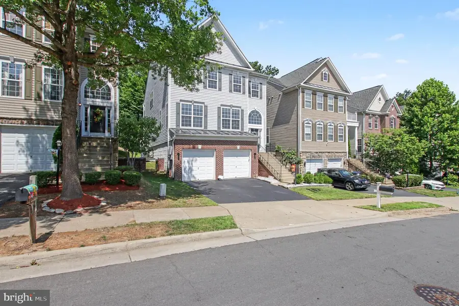 3157 Eagle Ridge Dr, Woodbridge, VA 22191 - #3