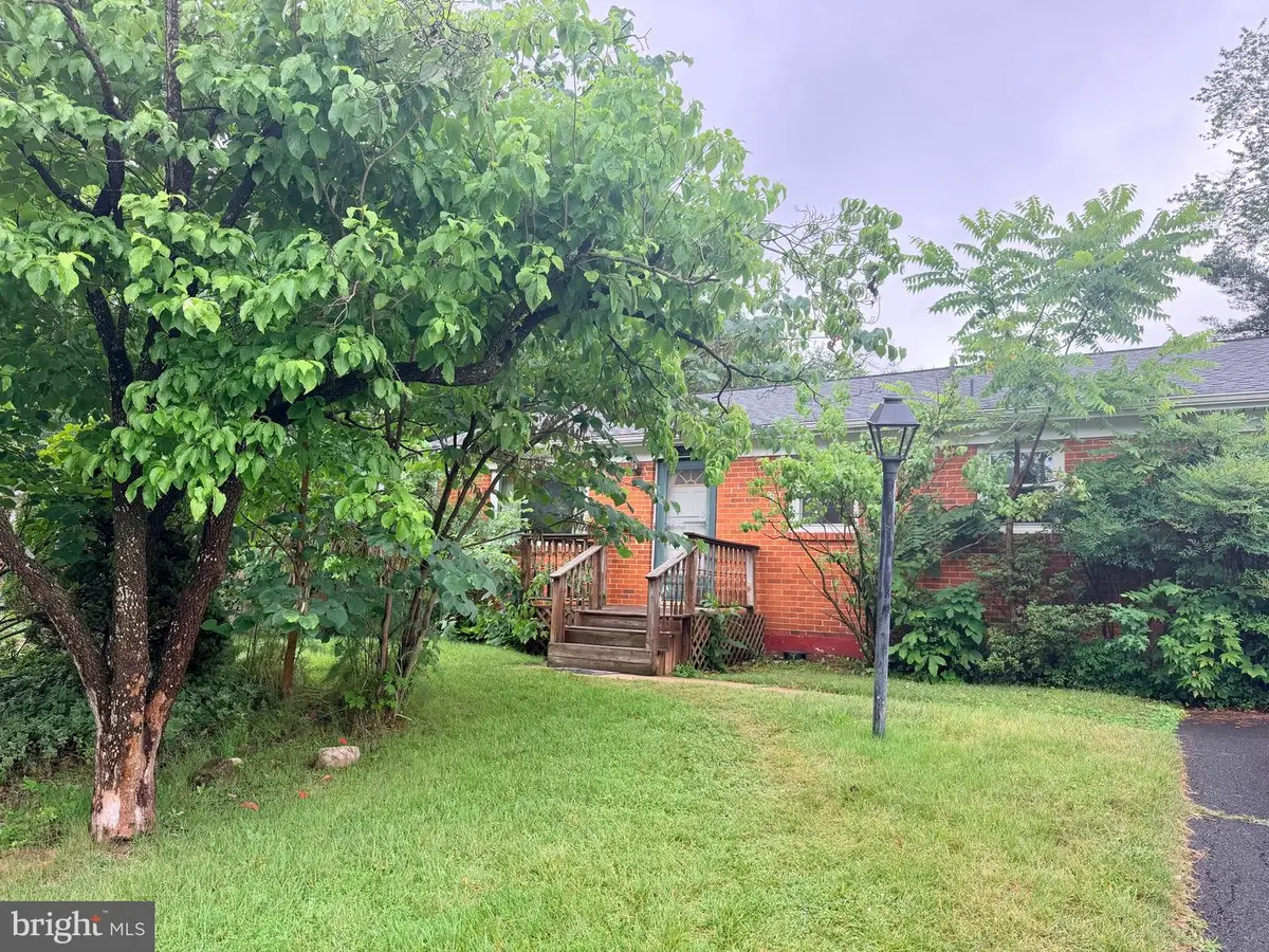 9615 Lafayette Ave, Manassas, VA 20109 - #1