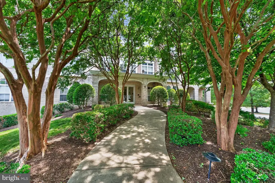 810 Belmont Bay Dr #204, Woodbridge, VA 22191 - #2