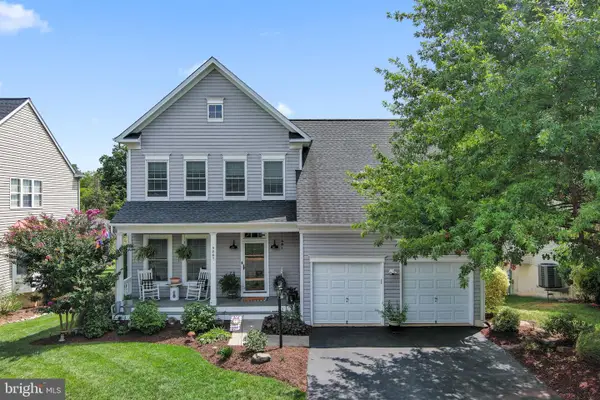9887 Solitary Pl, BRISTOW, VA 20136