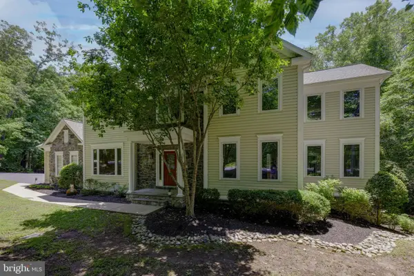 4689 Occoquan Overlook, WOODBRIDGE, VA 22192