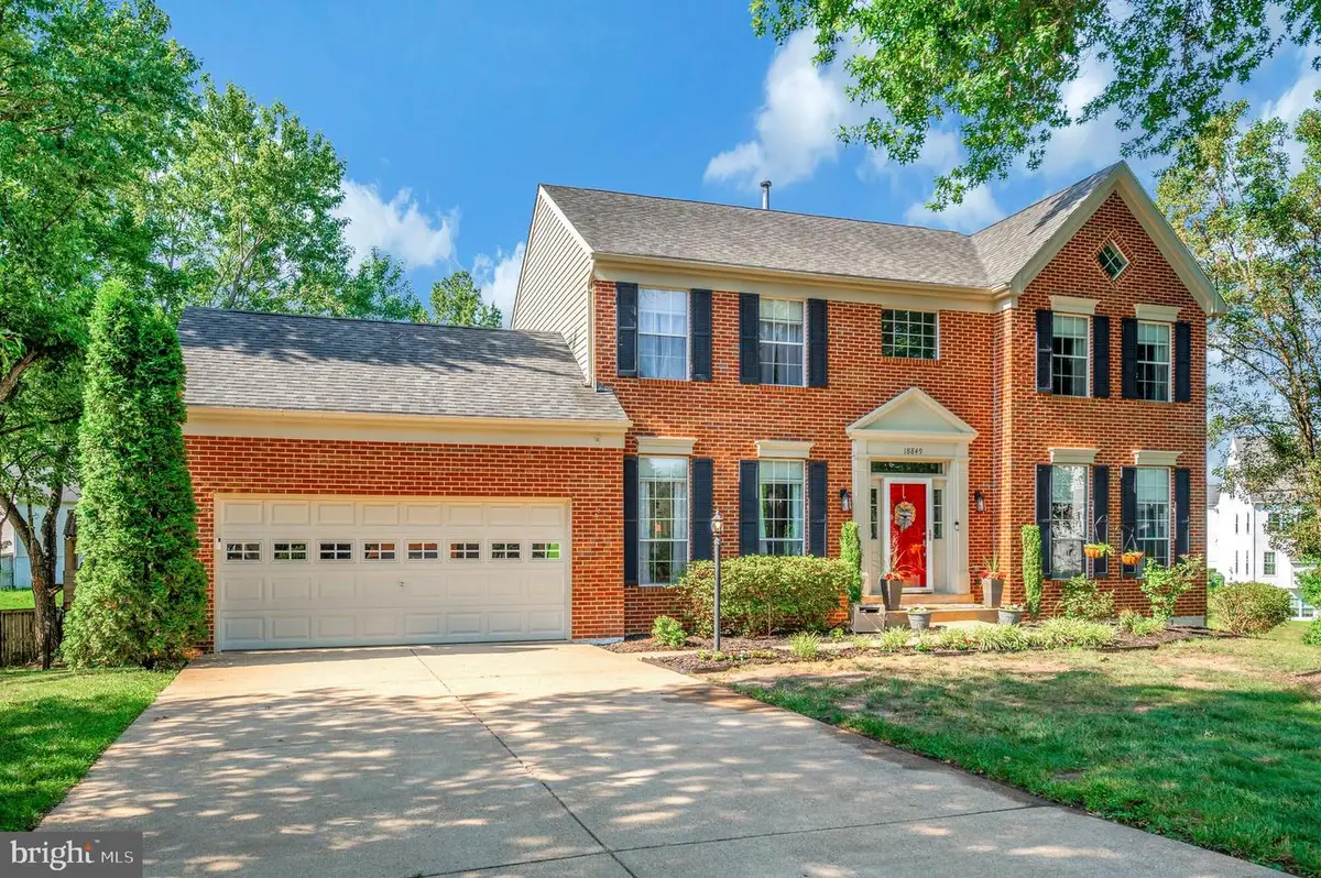 18849 Beaten Path Ct, Triangle, VA 22172 - #1