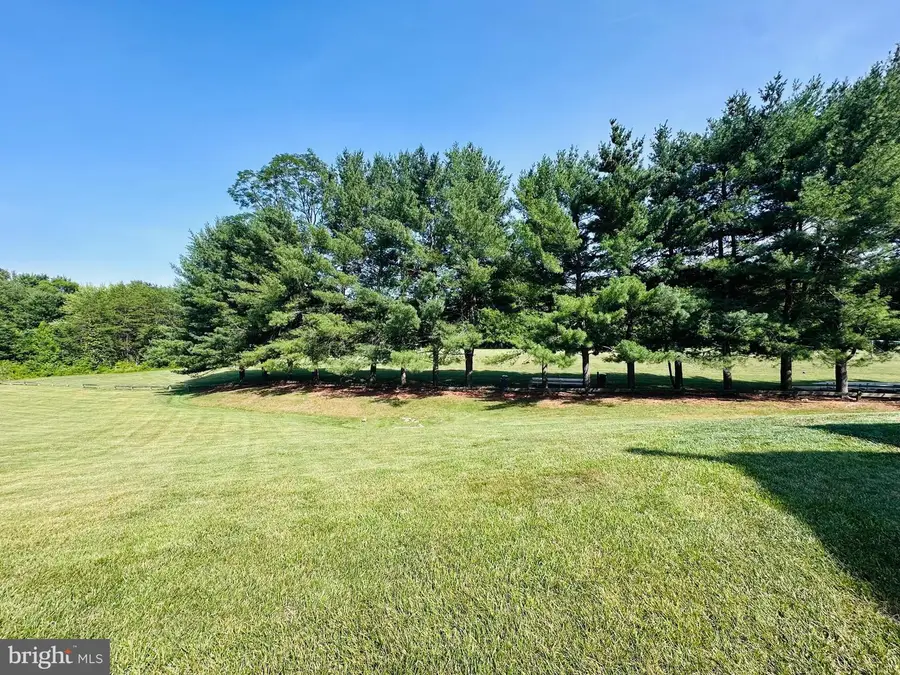 15208 Cloverdale Rd, Woodbridge, VA 22193 - #3